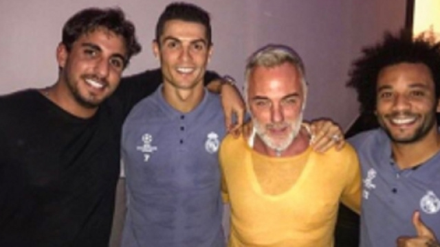 Mirko Scarcella con Ronaldo, Gianluca Vacchi e Marcelo