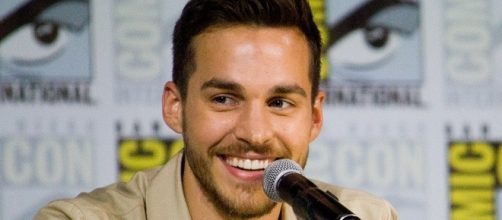 Chris Wood at SDCC. [Image via Supergirl/Wikimedia Commons]