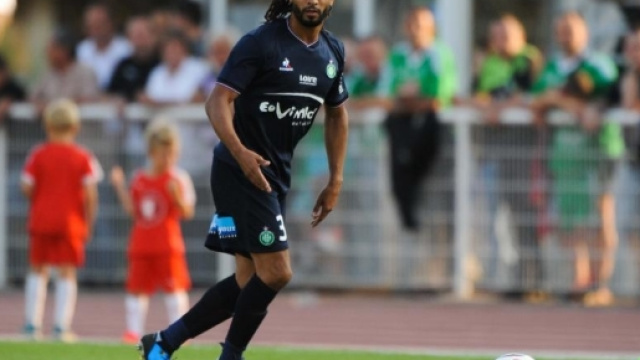 Foot - Benoit Assou Ekotto - 08.07.2015 - Saint Etienne / Lausanne ... - madeinfoot.com