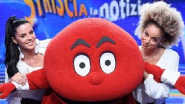 Striscia la notizia - Le nuove veline Shaila Gatta e Mikaela