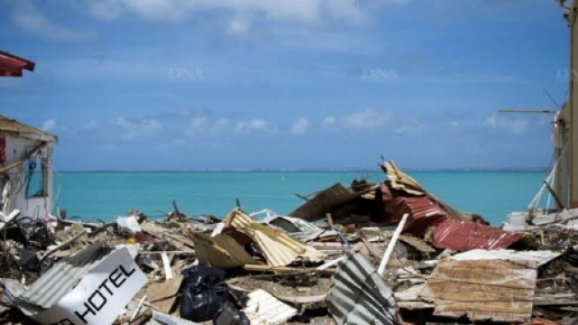 A la Une | Ouragan Irma : Emmanuel Macron est sur place - dna.fr