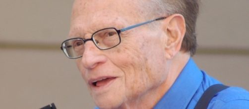 Larry King reveals having lung cancer surgery over the summer. Photo Credit: Wikimedia Commons