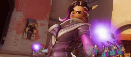 'Overwatch' hero Sombra. (image source: YouTube/Overwatch Strategies)