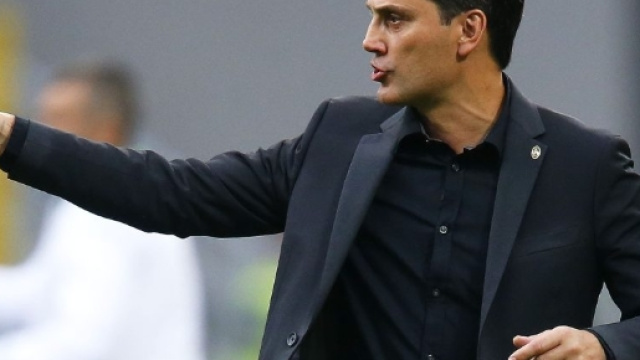 L'entra&icirc;neur de Milan pourrait surprendre en d&eacute;rogeant &agrave; son 4-3-3 habituel ... - thesun.co.uk