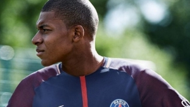 Mbappe joins Neymar at PSG - FOX Sports Asia - foxsportsasia.com