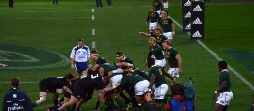 All Blacks vs Bokke 2011 - wikimedia.org/wikipedia/commons/8/8c/All_Black_maul_vs_Springboks_Tri_nations_2011-07-30.JPG