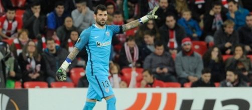 Iago Herrer&iacute;n salv&oacute; un punto en Alemania para el Athletic (v&iacute;a web - marca.com)