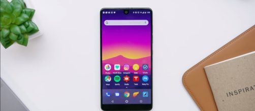 The Essential Phone or Essential Ph-1 is the new kid on the block. (via MarquesBrownlee/Youtube)