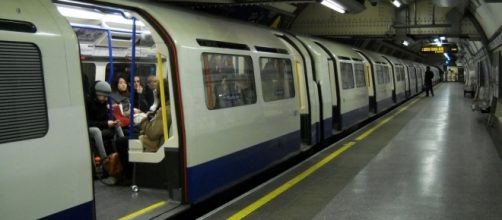 The Tube in London https://commons.wikimedia.org/wiki/File:London_Tube_-_panoramio.jpg