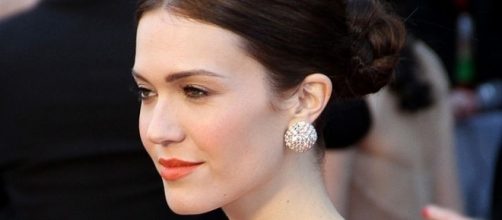 "This Is Us" actress Mandy Moore and Dawes frontman Taylor Goldsmith are getting married! Photo by Mingle MediaTV via Wikimedia Commons