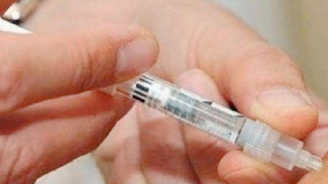 bimbo sviene dopo aver effettuato il vaccino