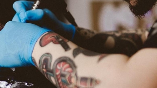 I tatuaggi fanno male alla salute? Una risposta chiara ancora non c'&egrave;