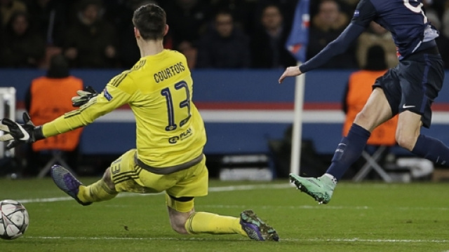 PSG-Chelsea : Paris vire en t&ecirc;te gr&acirc;ce &agrave; Cavani - rtl.fr