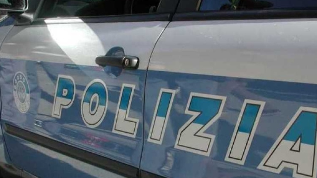 Autovettura della Polizia di Stato