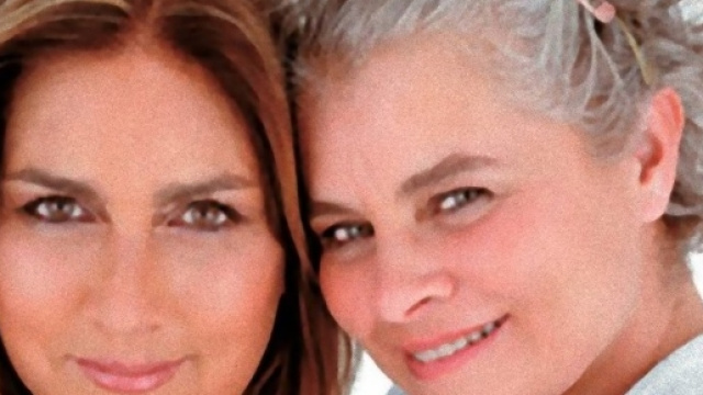 Romina Power festeggia il compleanno della sorella Taryn.
