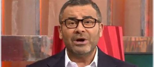 Cambios para Jorge Javier V&aacute;zquez y Bert&iacute;n Osborne.