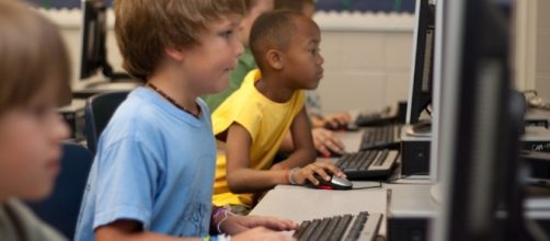 Education technology and artificial intelligence are transforming the world&rsquo;s education system/Photo via cherylt23, Pixabay