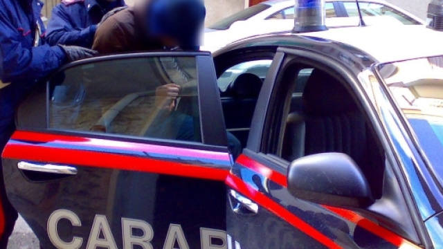 Il giovane &egrave; stato arrestato dai Carabinieri del Norm di Ozieri.