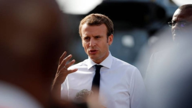 Irma: Macron promet une reconstruction exemplaire, balaye la ... - capital.fr