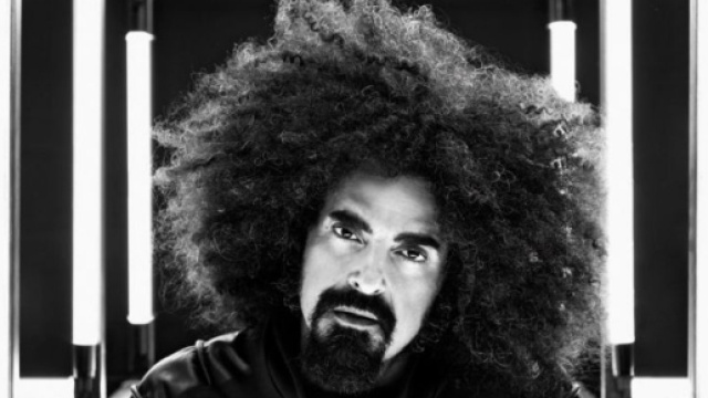 La copertina dell'album di Caparezza Prisoner 709