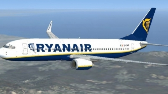 Ryanair annuncia la cancellazione di oltre 2.000 voli per contenere i troppi ritardi