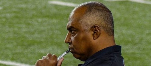 Coach Marvin Lewis fired offensive coordinator Ken Zampese after a 0-2 start -- emeybee via WikiCommons