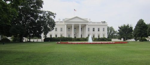 White House Lawn (Another Believer wikimedia commons)