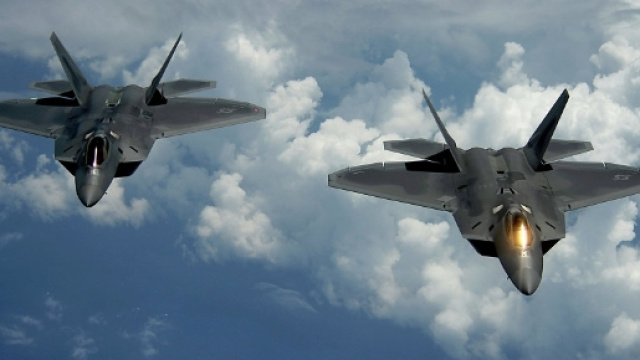 Siria: aerei F-22 americani perdono rivestimento stealth - Sputnik ... - sputniknews.com