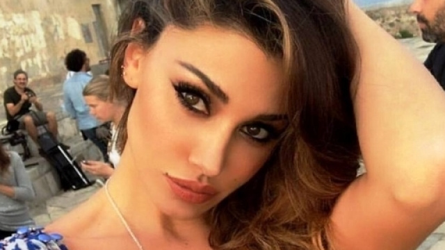 Gossip, Belen Rodriguez si svela: 'Il matrimonio finito e l'amore per Iannone'.