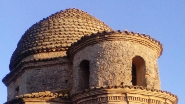 Veduta della cupola e della parte superiore dell'abside della chiesa si santa Ruba a San Gregorio d'Ippona (Vibo Valentia)