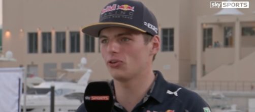 Max Verstappen says Sebastian Vettel should apologize for the accident. [Image via YouTube/SPRAEKMAKEND]