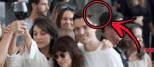 O brinde com uma ta&ccedil;a de vinho no vel&oacute;rio, foi um dos &uacute;ltimos pedidos de Marcelo Rezende que era apaixonado por vinhos e pelos seus filhos