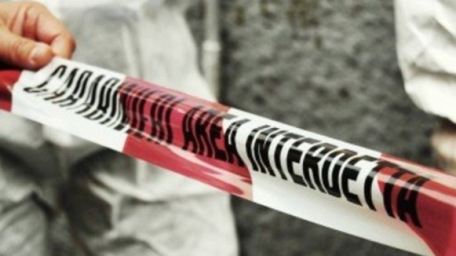 Carabinieri scoprono in una casa il cadavere di un anziano morto quasi da 2 mesi. Il figlio lo teneva 'nascosto' per intascare la pensione.