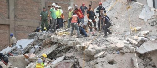 I pray she's already dead': Chaos as Mexico City block collapses ... - hindustantimes.com