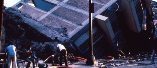 Mexico City Earthquake in 1985 via Wikipedia