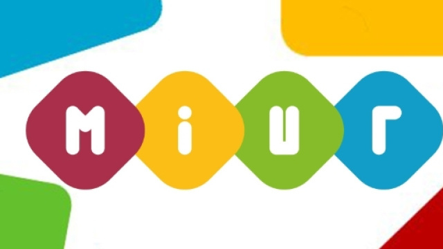 Scuola, come insegnare matematica e italiano con il percorso Fit, concorsi e abilitazione.