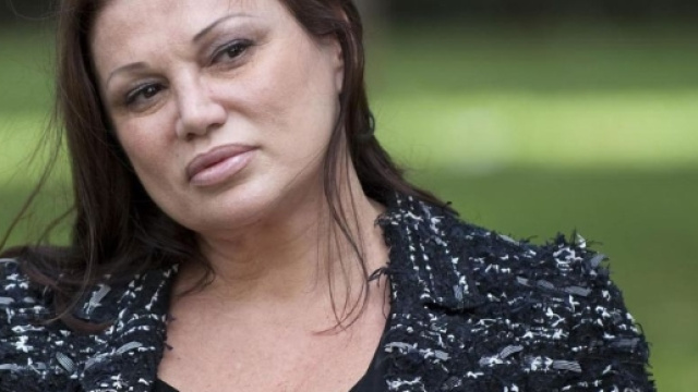 Serena Grandi ubriaca al Grande Fratello Vip: incidente - VelvetGossip - velvetgossip.it