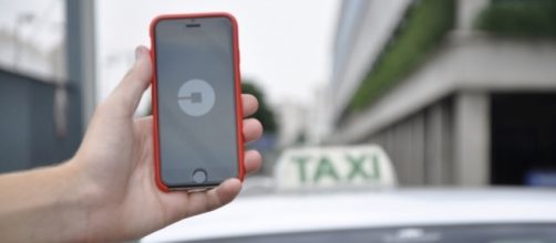 London's regulators revoke Uber's private hire license. [Image via Nuclimeditorial/Flickr]