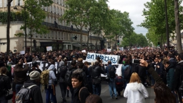 Manifestation &agrave; Paris d'un &laquo;front social&raquo; contre Emmanuel Macron ... - leparisien.fr