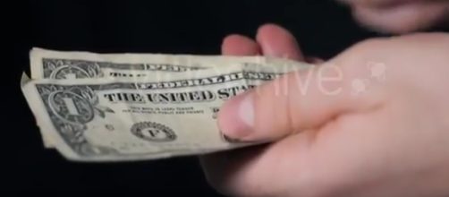 4 ways to earn money from Instagram. Image-New Stock Video Videos/YouTube