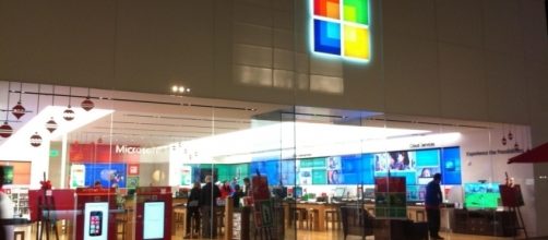 Microsoft Store in Los Angeles. It will soon get a British sister in Oxford Circus, London. / from 'Flickr'
