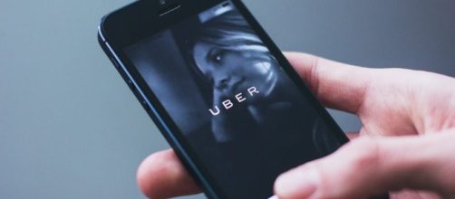 Transport for London (TfL) will not renew the private hire operator license held by Uber [Image: Pexels/CC0]