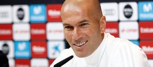 Zidane revel&oacute; que le est&aacute; pasando al Madrid