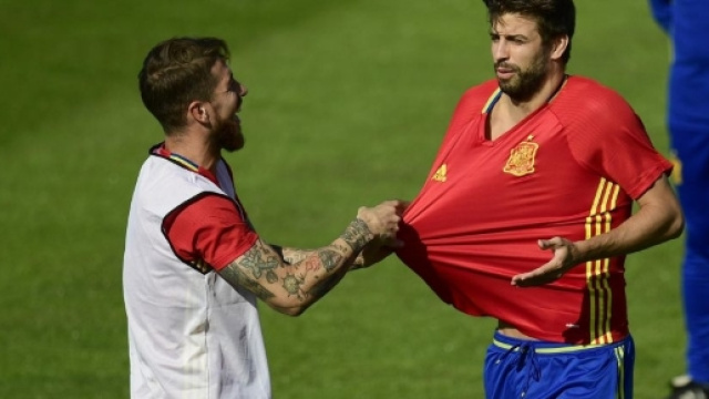 Gerard Piquer et Sergio Ramos.