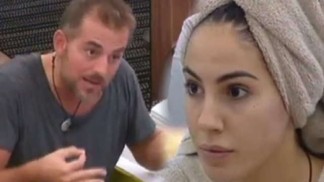 GF VIP, Giulia De Lellis litiga con Daniele Bossare: ecco i video dei litigi