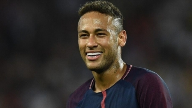 Neymar, bless&eacute; au pied droit, ne sera pas du d&eacute;placement du PSG &agrave; Montpellier - eurosport.fr