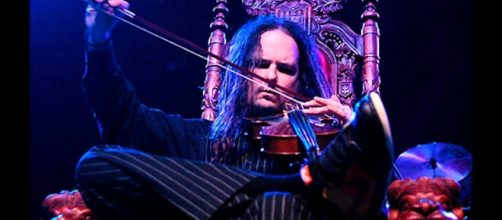 'Korn' frontman Jonathan Davis saved by video games from Blood-Clotting Disorder(FatehearstheFearless/YouTube Screenshot)