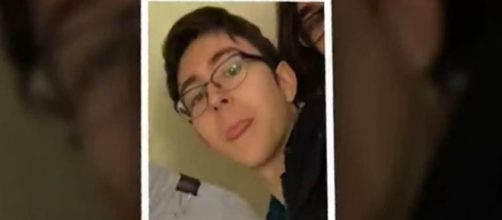 Lukas Cavar, 19, was left behind by his group in Sullivan's Cave in Indiana for 3 days [Image: YouTube/Health & Beauty Channel]