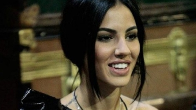 Grande Fratello VIP: Giulia De Lellis in lacrime nella casa, ecco cosa &egrave; successo.