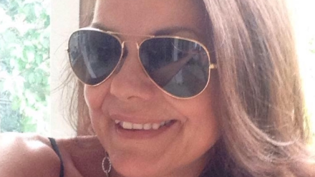 Lisa Jane Lyttle, la donna morta soffocata durante un gioco erotico con il marito. Per lui l'accusa di omicidio premeditato. Foto: Facebook.